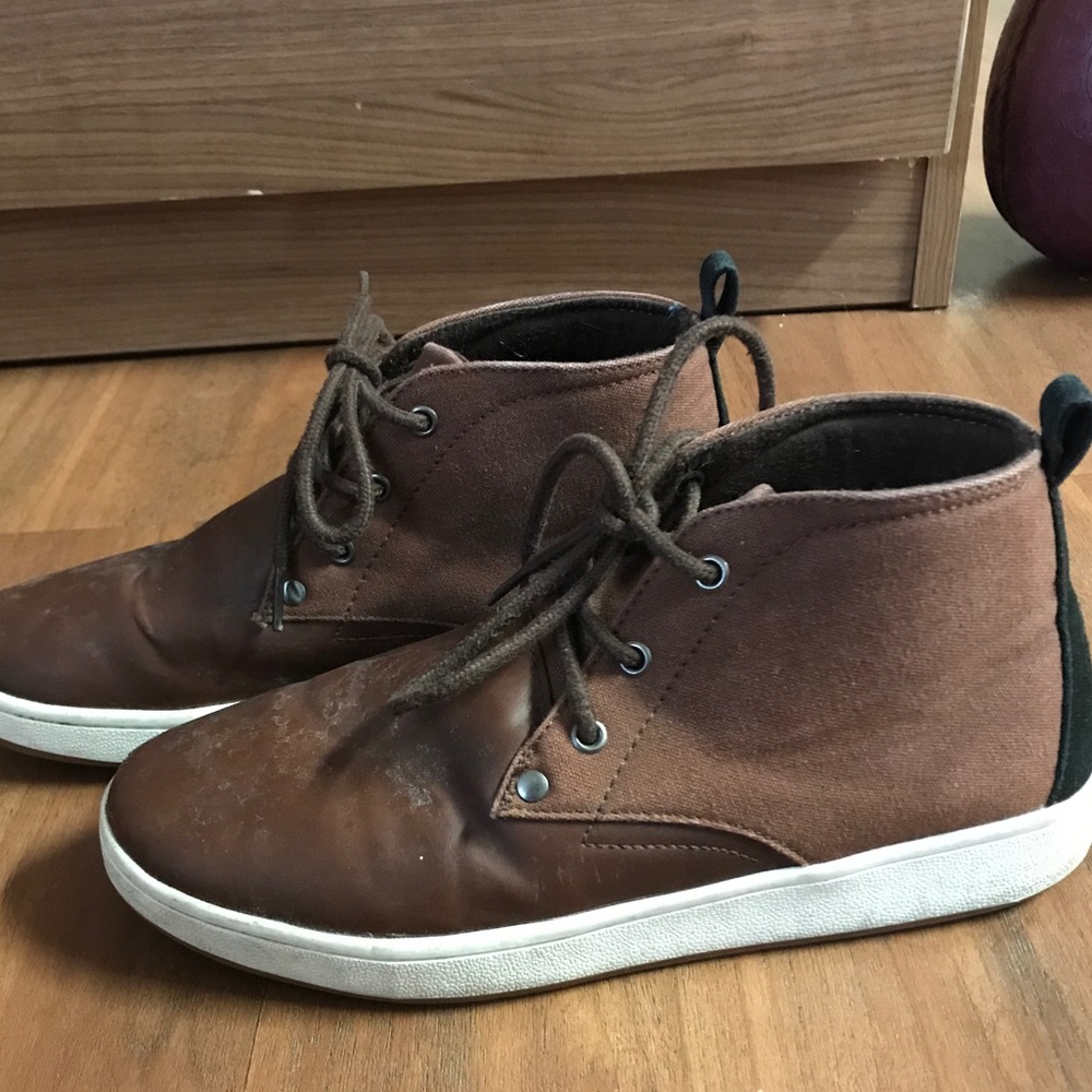 Leor Denver men’s shoes